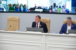 Губернатор Илья Середюк поручил обеспечить безопасность мест отдыха у воды, в том числе несанкционированных